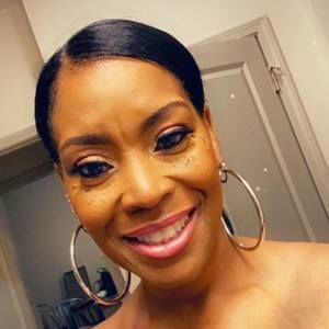 Meet your Posher, Regina